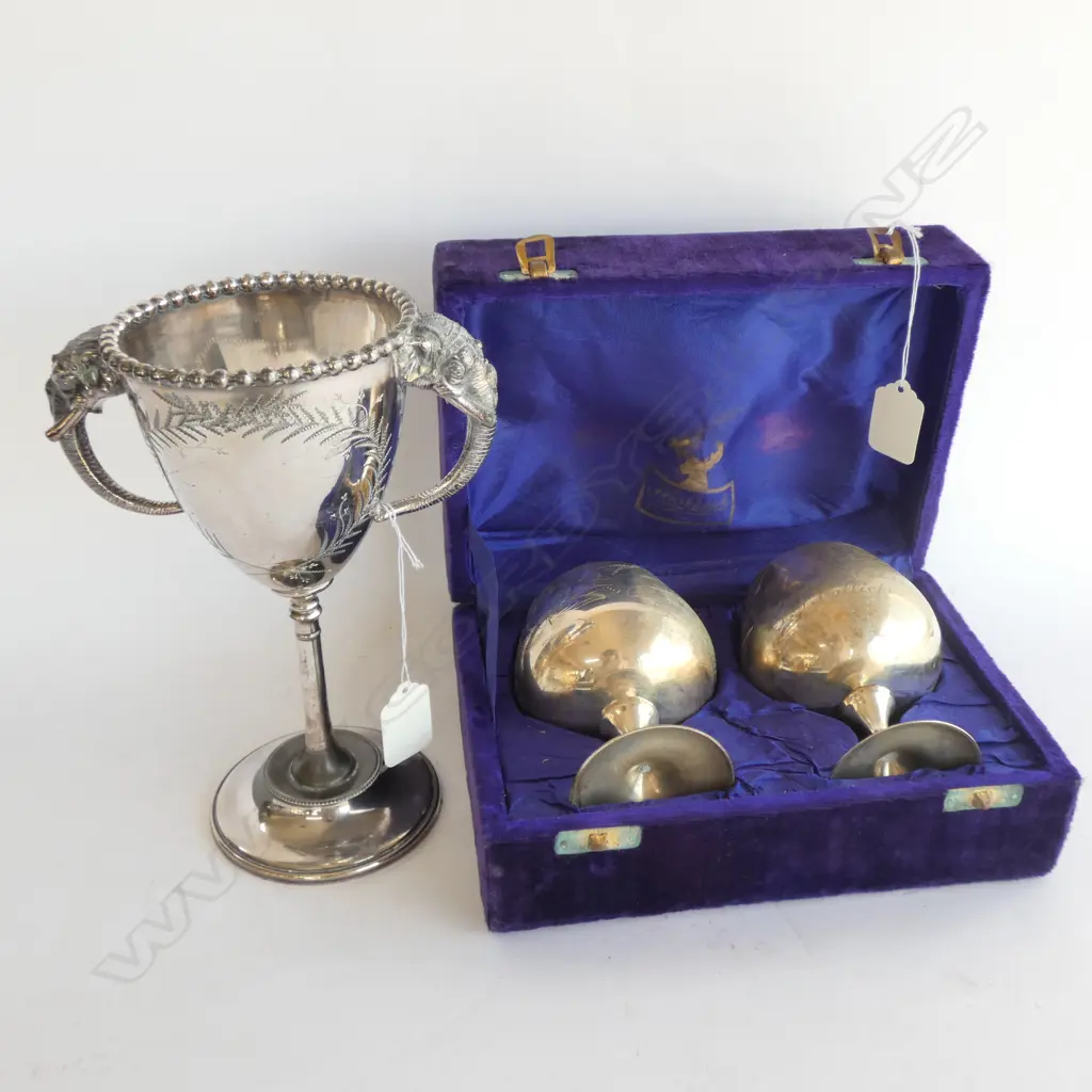 SILVER PLATED TROPHY, ELEPHANT HEAD HANDLES, H. 220MM, 2 CASED ENGRAVED PLATED GOBLETS Image 1++