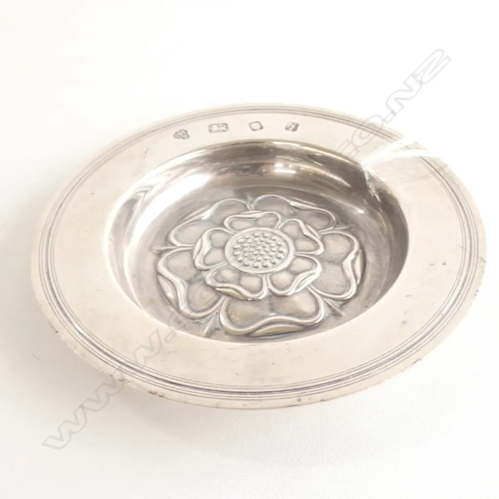 SILVER PATEN DISH LONDON ROSE 90gm. Dia.122mm Image 1++