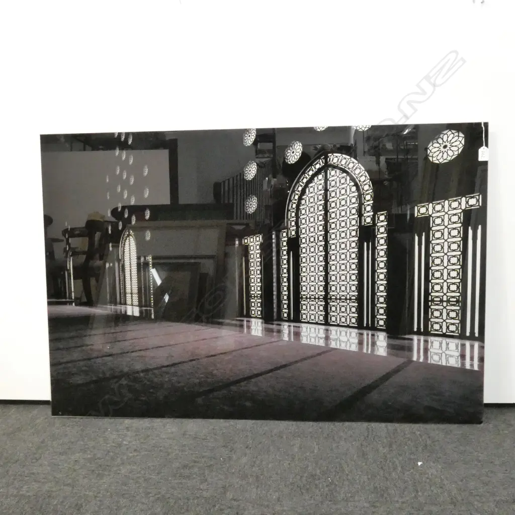 ISLAMIC ARCHES PRINT ON GLASS 1200 X 800MM Image 1++
