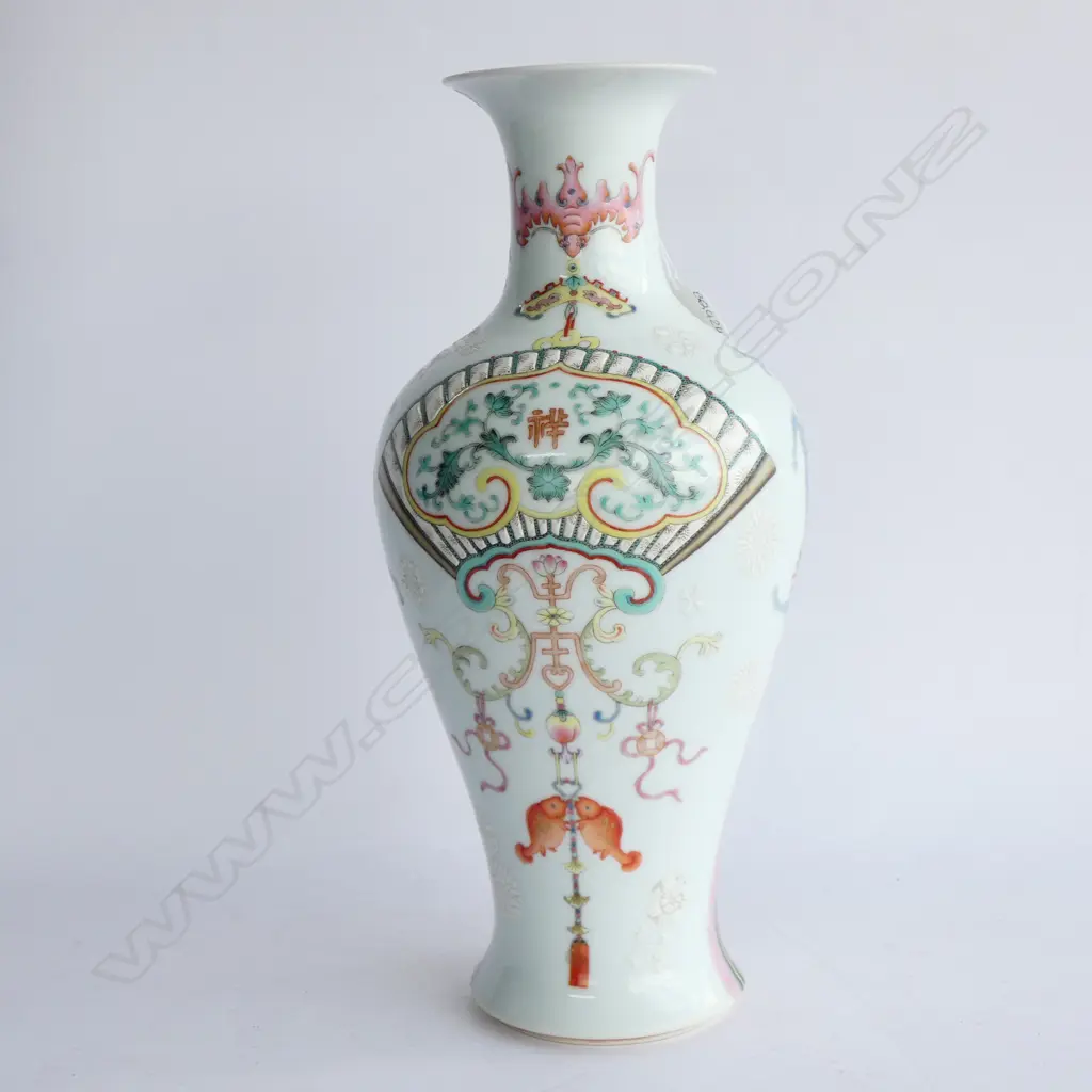 LG CONTEMPORARY ORIENTAL VASE, DRAGONS, GOLD FISH, H. 340MM Image 1++