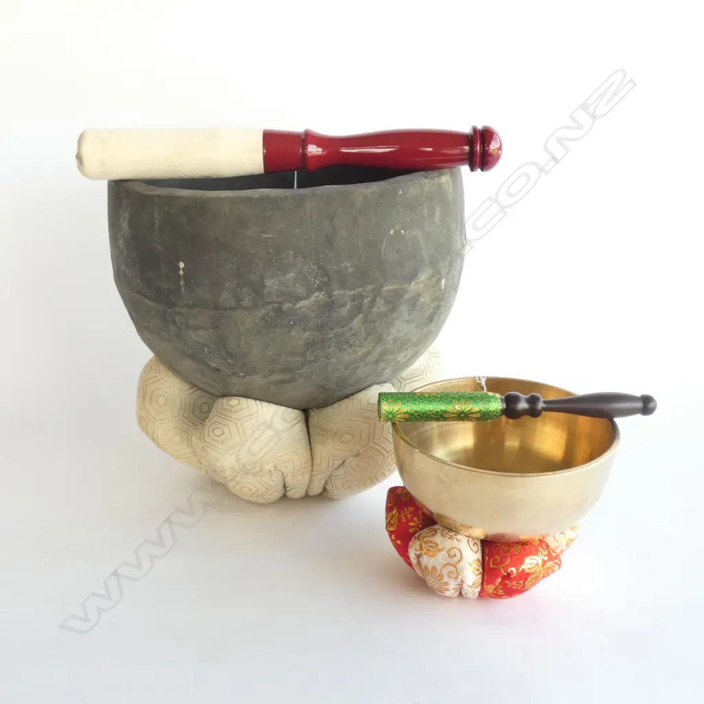 2 TIBETAN SINGING BOWLS LG DIA, 220MM, SM. DIA, 120MM Image 1++
