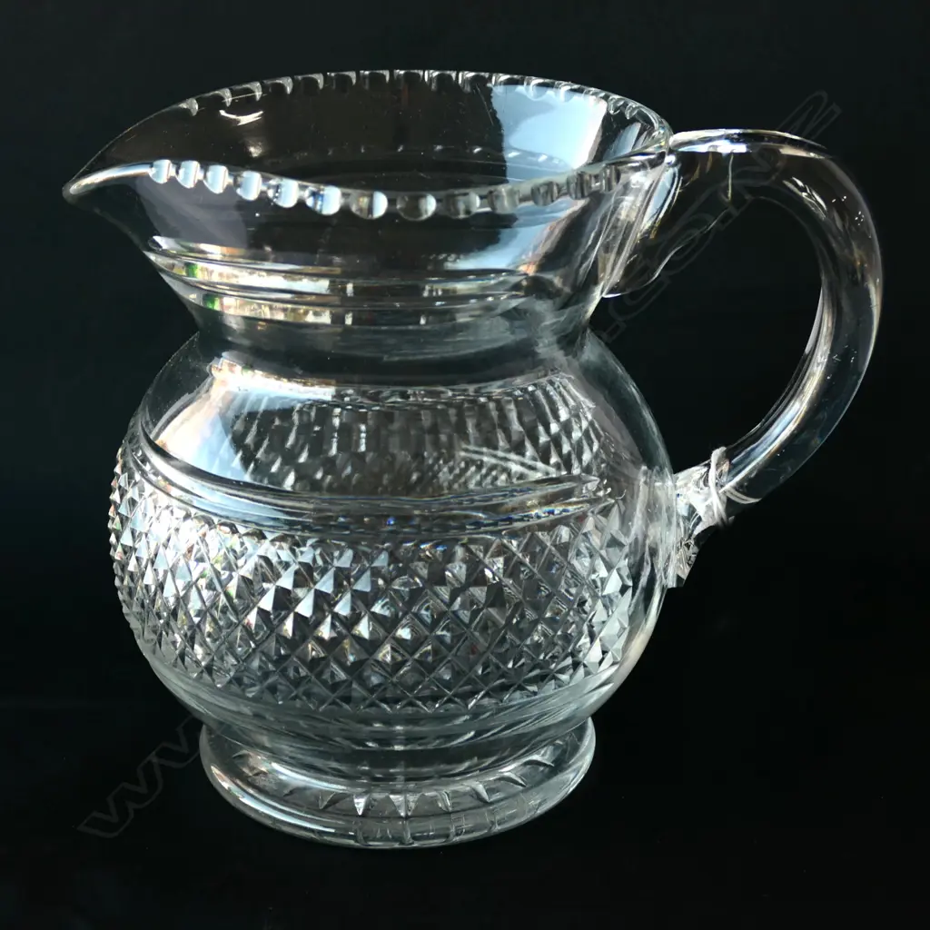 LG CUT CRYSTAL JUG, H. 180MM Image 1++