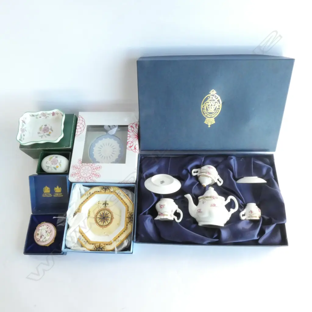 MINIATURE TEASET, WEDGWOOD DISH, CHRISTMAS ORN. 2 MINTON DISHES, HALCYON DAYS ENAMEL BOX Image 1++