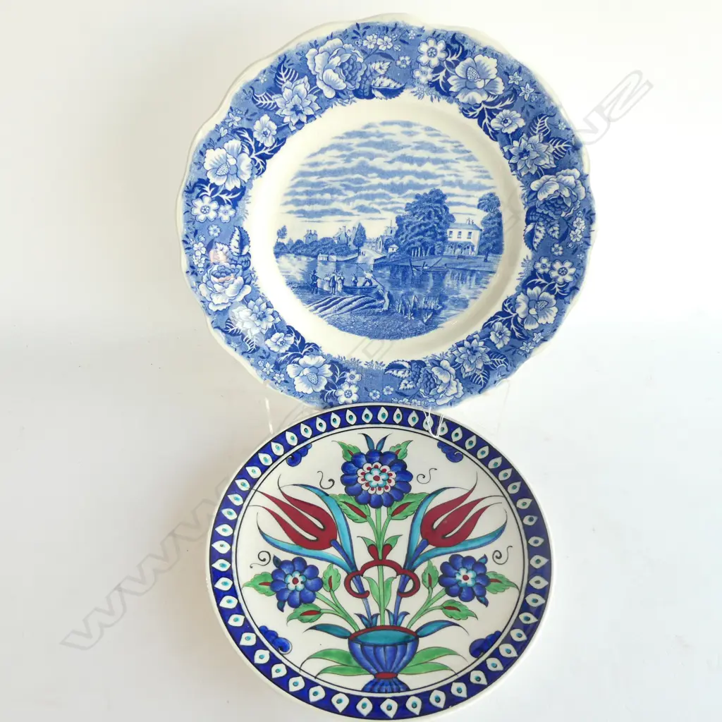 BLUE & WHITE PLATE AND SMALL ISNIK DESIGN PLATE Image 1++
