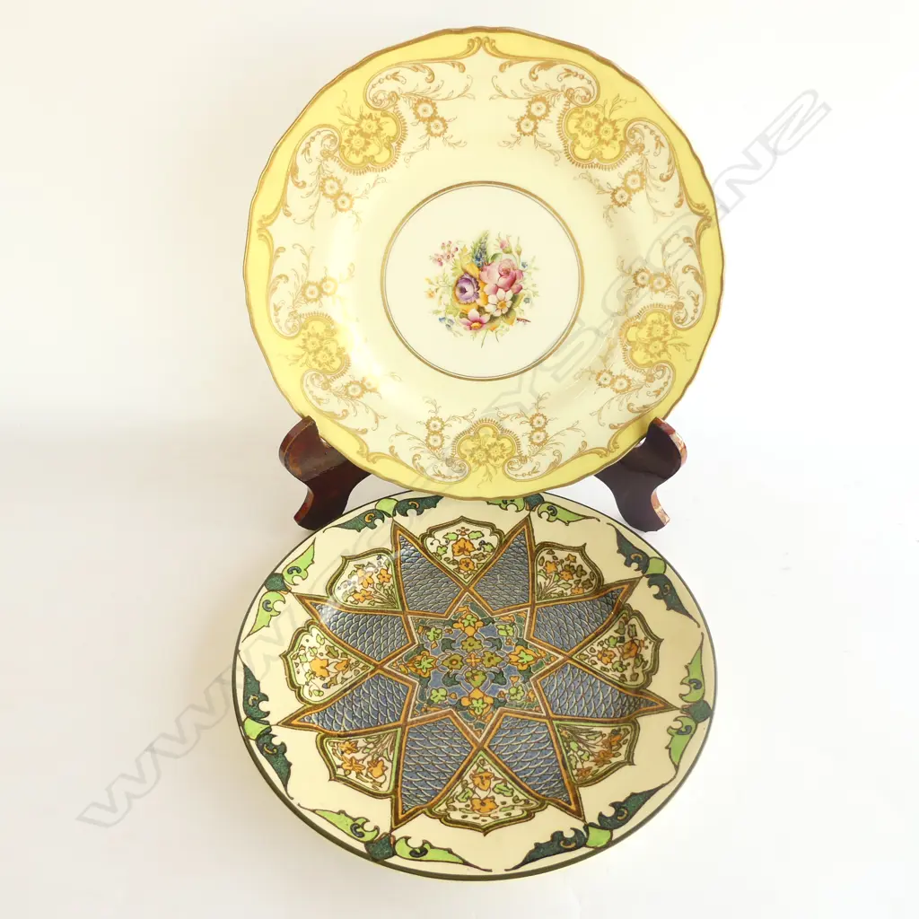  ROYAL DOULTON PLATE AND ROYAL WORCESTER PLATE Image 1++