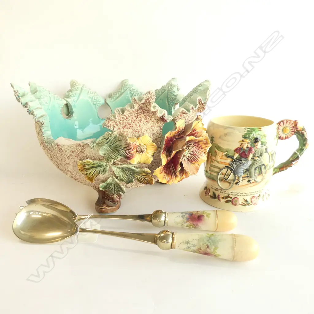 LG ORNATE POTTERY BOWL, CROWN DEVON MUSICAL JUG & BLUSH WARE SALAD SERVERS Image 1++