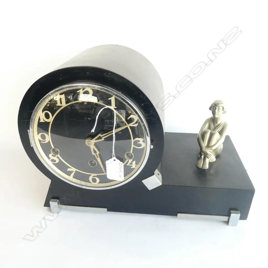 ART DECO BLACK & CHROME MANTEL CLOCK w SEATED FEMALE FIGURE STATUETTE Image 1++