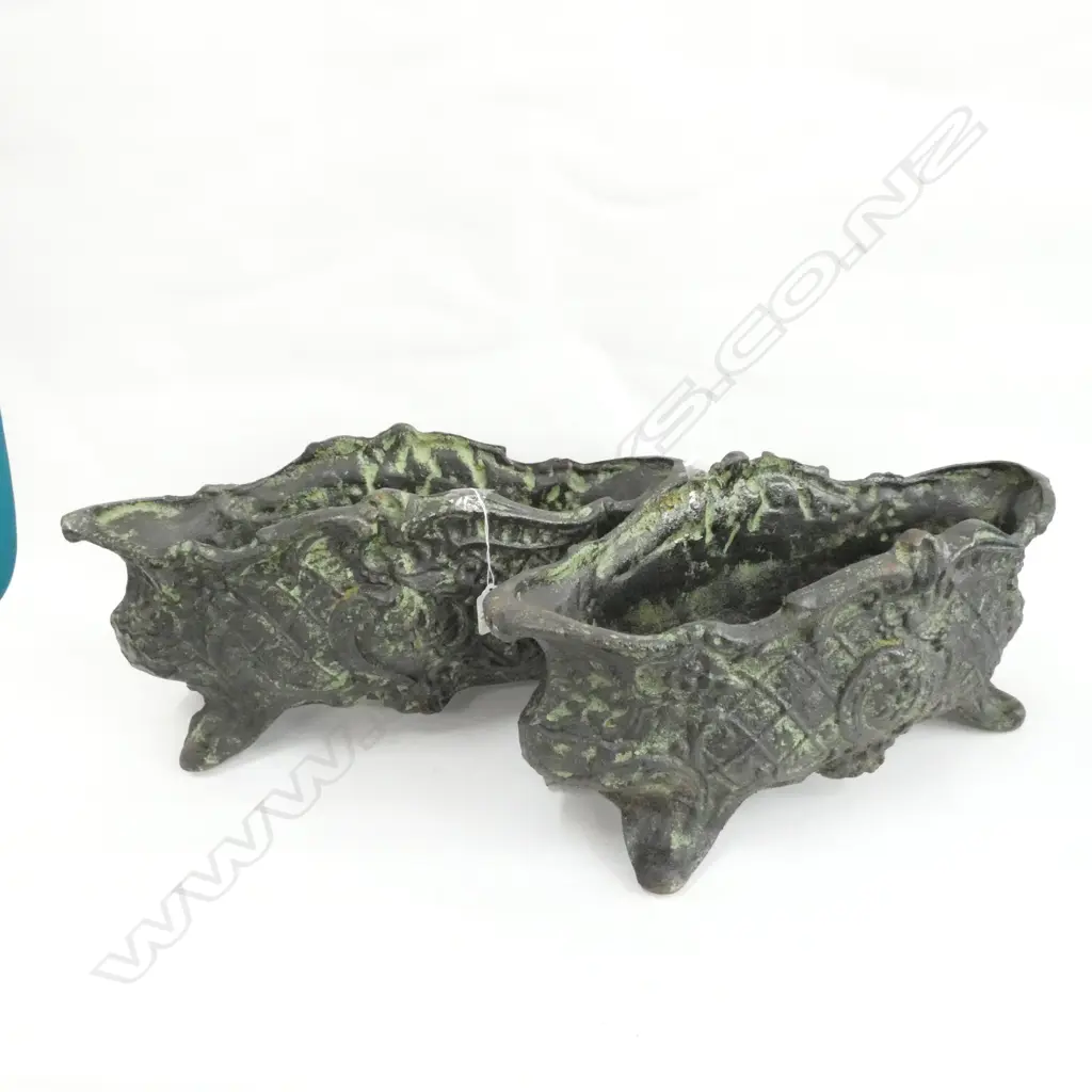 PAIR CAST IRON GARDEN PLANTERS VERDI GRIS FINISH Image 1++