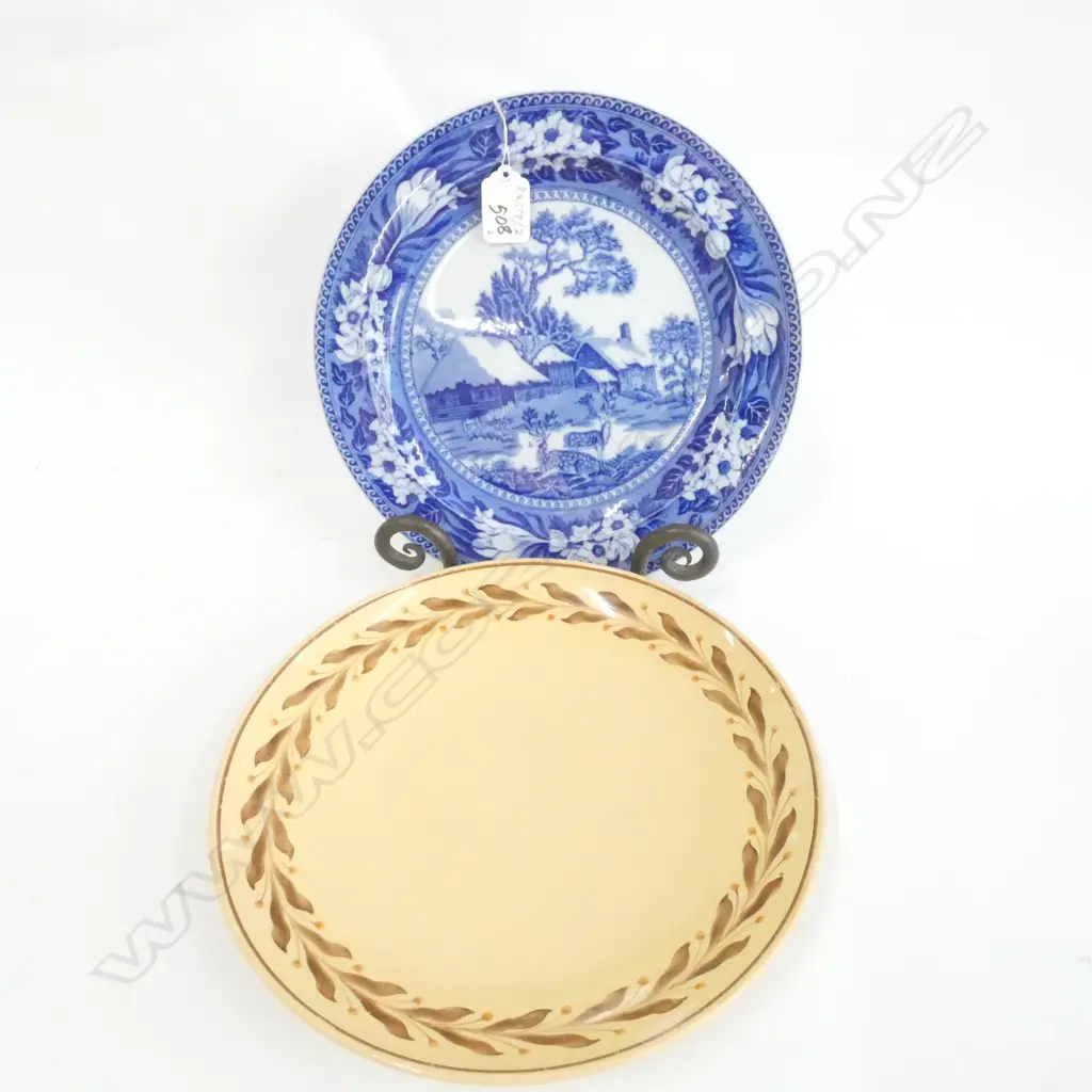 WEDGWOOD B/W 'FALLOW DEER' PLATE & WEDGWOOD 'LEAF & SEED' PATTERN PLATE Image 1++