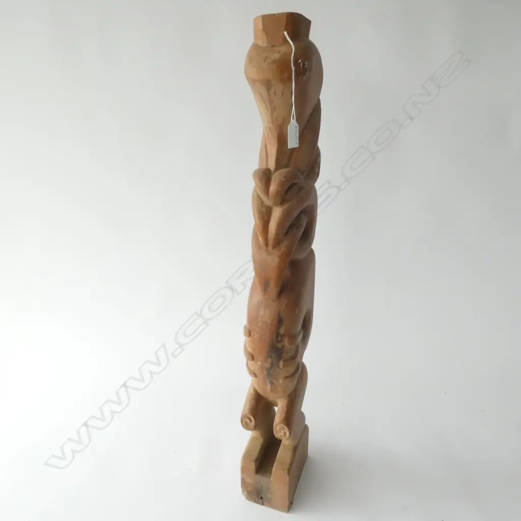 BRYAN MCCURRACH CARVED WOODEN TEKO TEKO POST H. 810MM Image 1++
