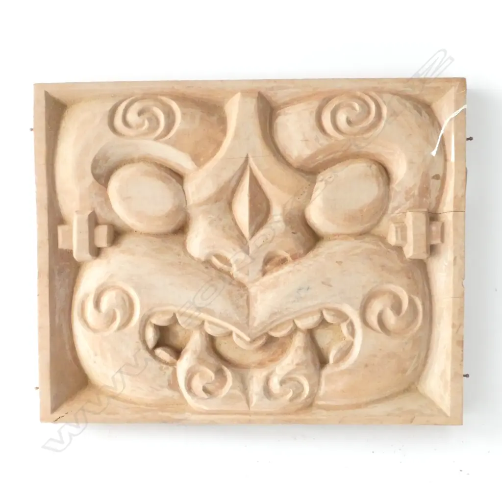 BRYAN MCCURRACH CARVED WOODEN MAORI PANEL 290 X 360MM Image 1++