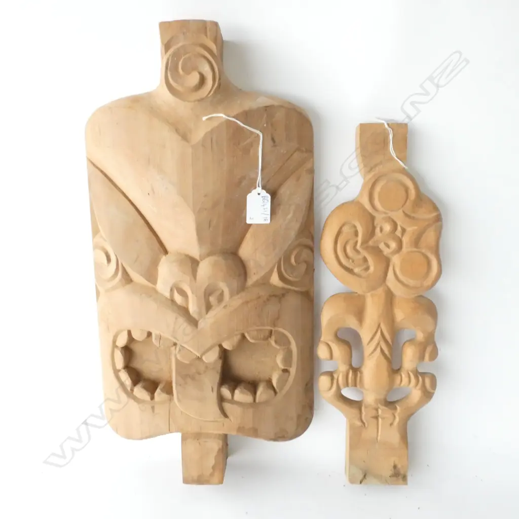 2 BRYAN MCCURRACH CARVED WOODEN PCES; KORURU HEAD H. 470MM & TIKI H. 390MM Image 1++