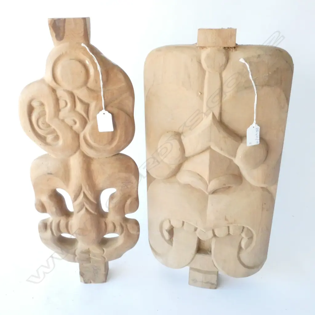 2 BRYAN MCCURRACH CARVED WOODEN PCES; KORURU HEAD H. 485MM & TIKI Image 1++