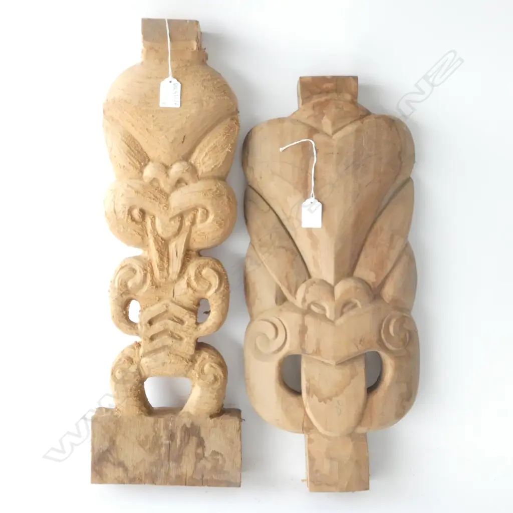 2 BRYAN MCCURRACH CARVED WOODEN MAORI FIGURES BOTH UNFINISHED H. 565MM Image 1++
