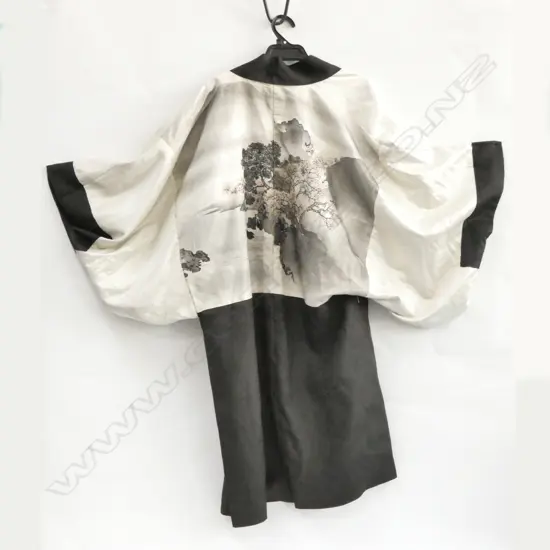 BLACK SILK KIMONO