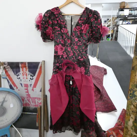 VINKA LUCAS PARIS FUSCHIA PINK AND BLACK VELVET AND LACE DRESS