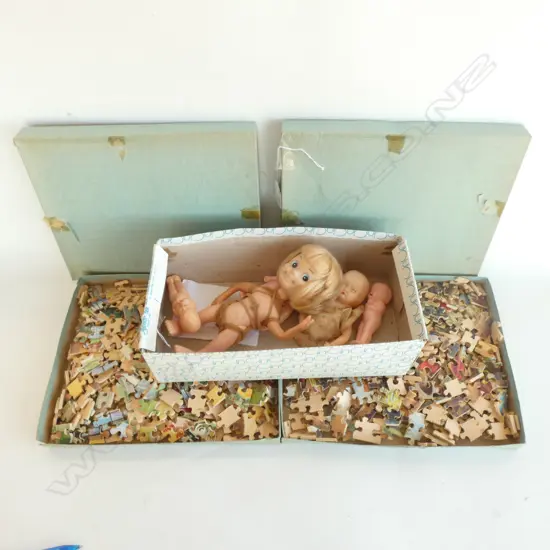 2 VINTAGE JIGSAW PUZZLES + ASST 1940S PLASTIC DOLLS