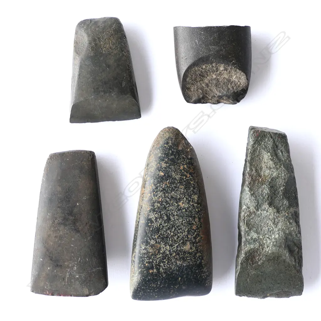 5 SMALL OLD PACIFIC STONE ADZES L.95mm TO 45mm Image 1++