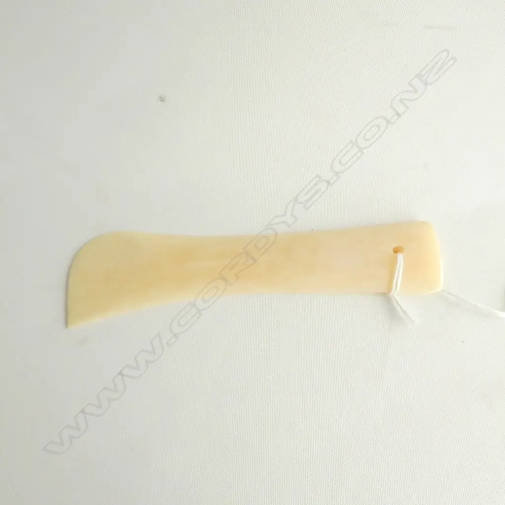 WHALEBONE? PENDANT BLADED TYPE FORM L.135mm Image 1++