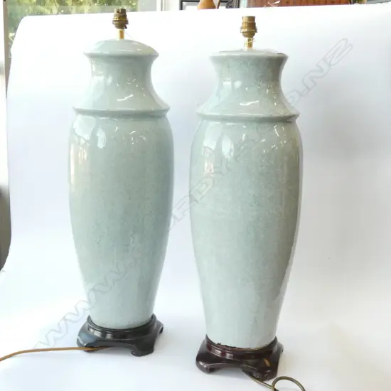 NEAR PR CRACKLE GLAZE LAMPS H. 670MM AF