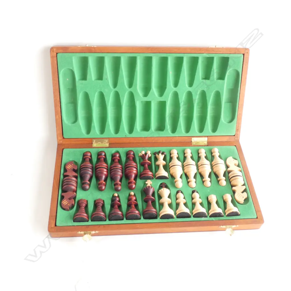 WOODEN CHESS SET 350MM SQ Image 1++