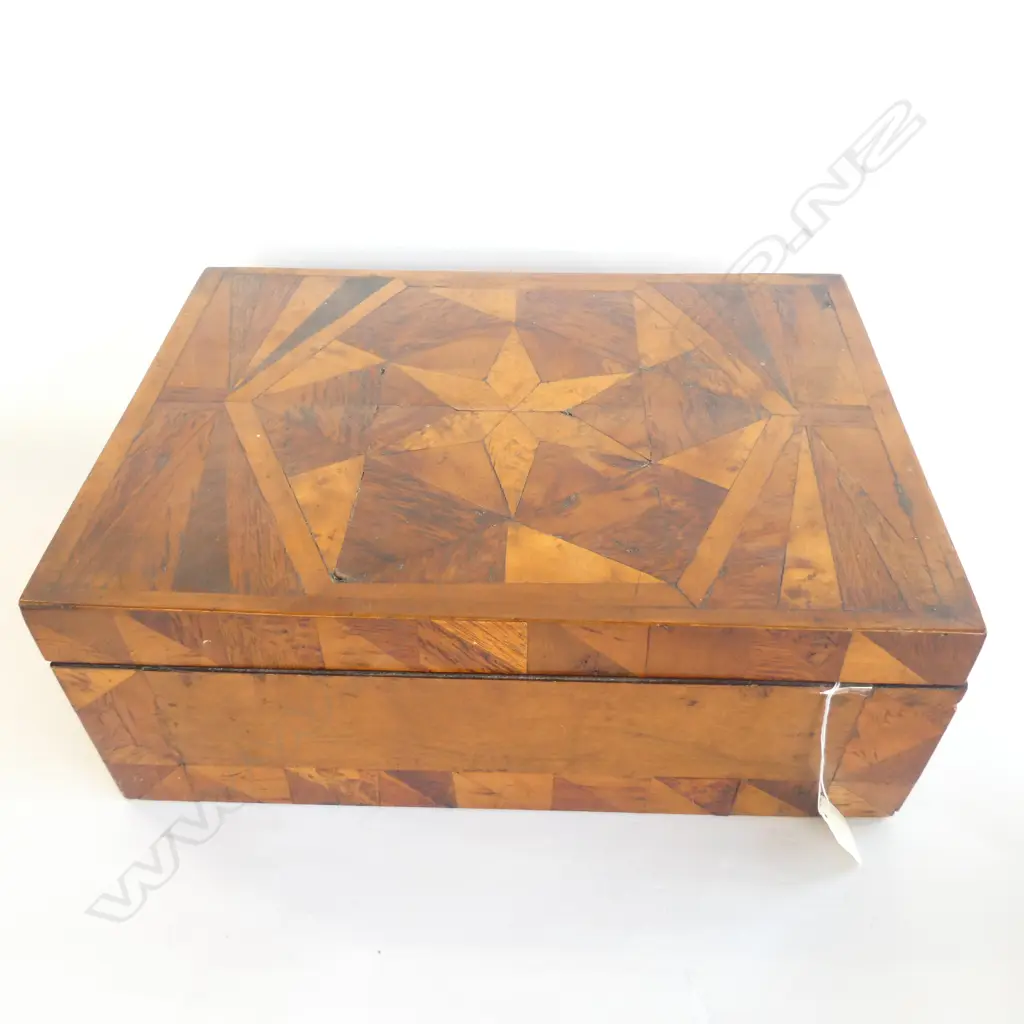 KAURI LINED NZ WOOD PARQUETRY BOX,  360 X 255 X H. 130MM Image 1++