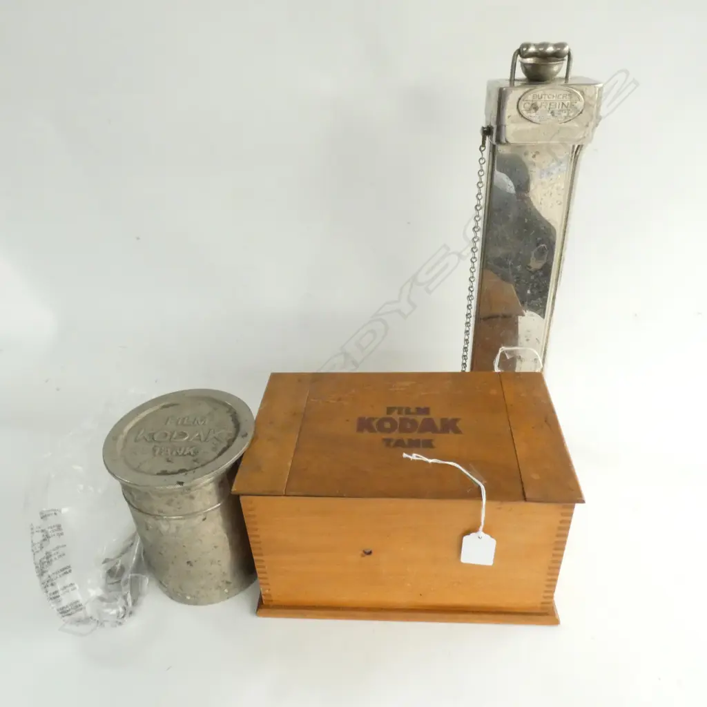 2 VINTAGE FILM DEVELOPING TANKS: KODAK & BUTCHERS-CARBINE... Image 1++