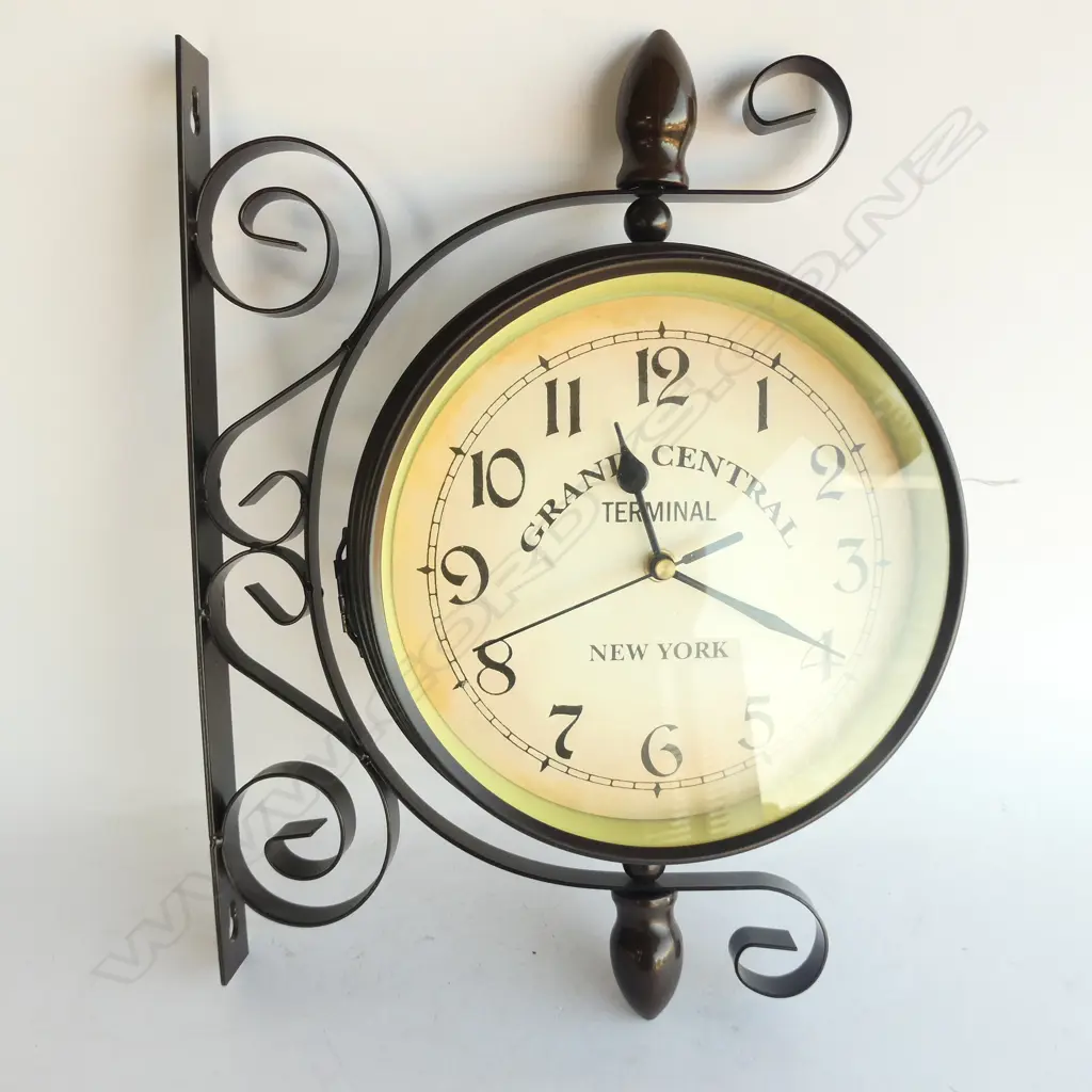 REPRODUCTION GRAND CENTRAL CLOCK 215MM DIA Image 1++