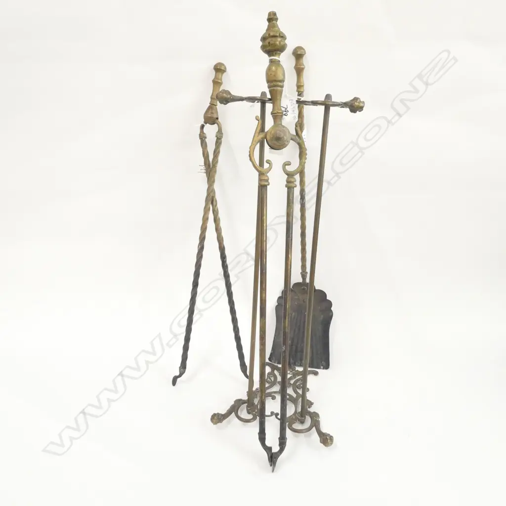 4 BRASS FIREPLACE ACCESSORIES L. 640MM Image 1++