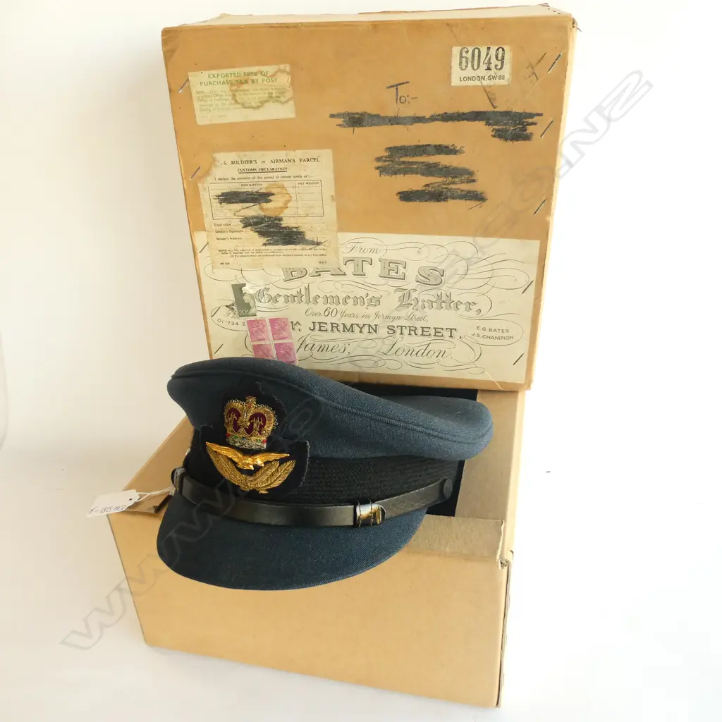 Original British WWII Royal Air Force RAF Officer Visor Cap Image 1++