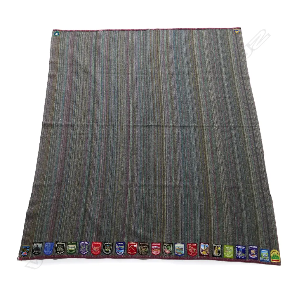 VINTAGE WOOL TRAVEL RUG, MADE FOR FARMERS TRADING COMPANY Image 1++