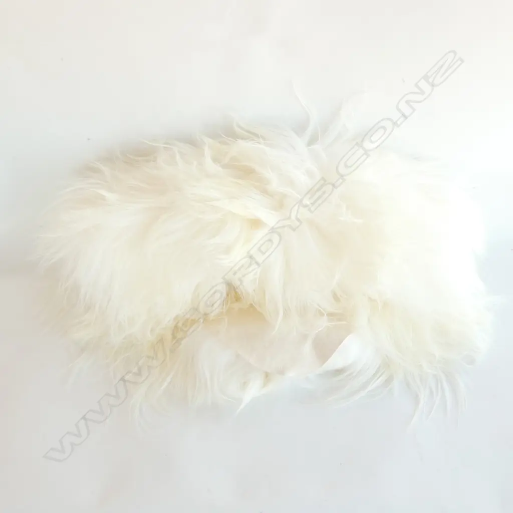LONG HAIR MONGOLIAN GOAT HIDE L 1030 MM Image 1++