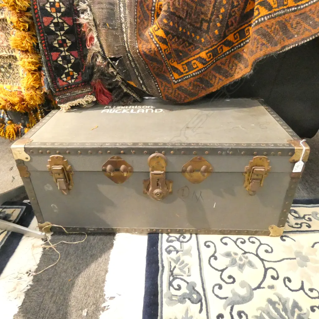 OLD SHIPPING TRUNK 3 LOCKS STUDDED DETAIL Image 1++