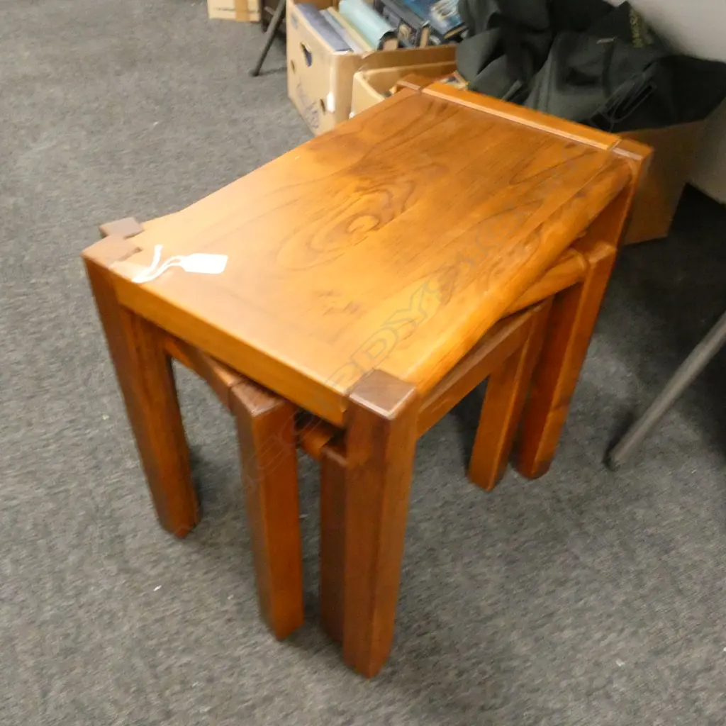 3 NESTING SOLID WOOD SIDE TABLES H. 410MM Image 1++
