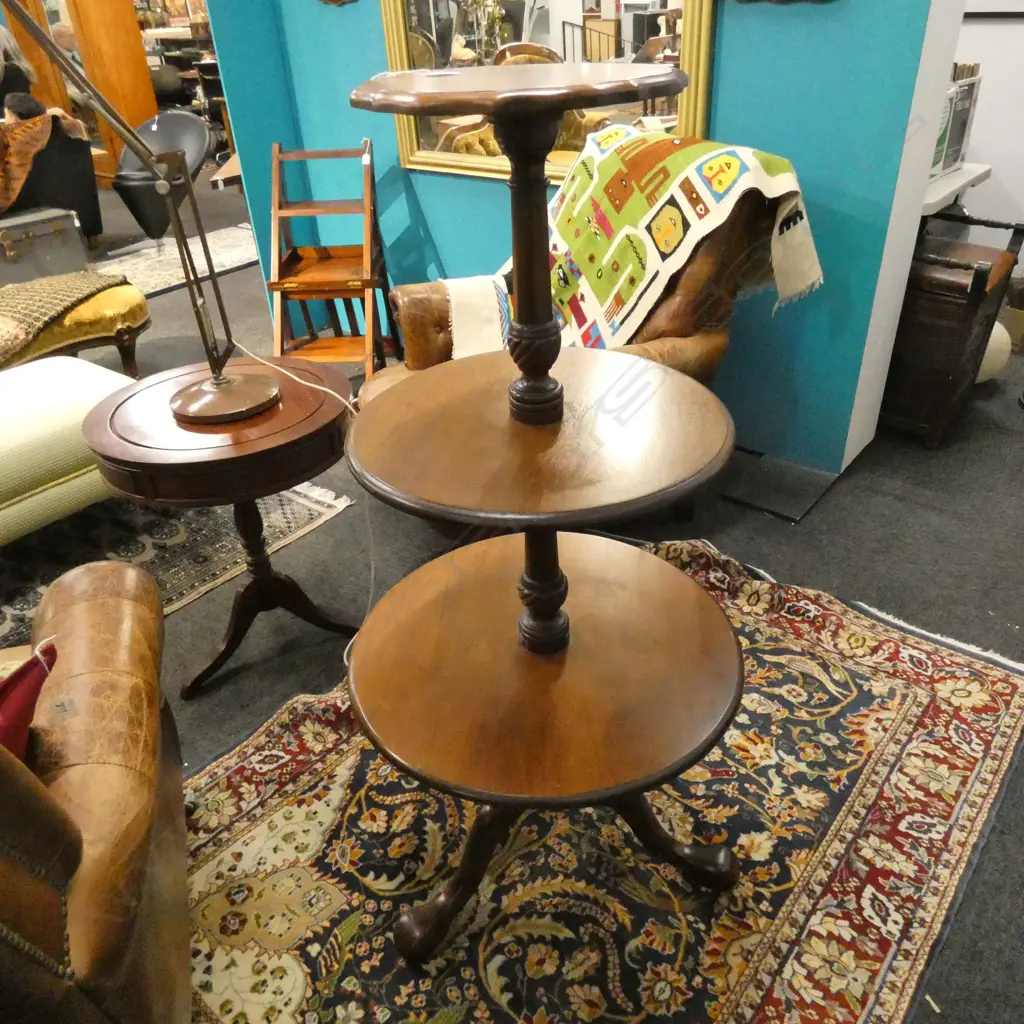 3 TIER MAHOGANY WHAT NOT H. 1220MM Image 1++