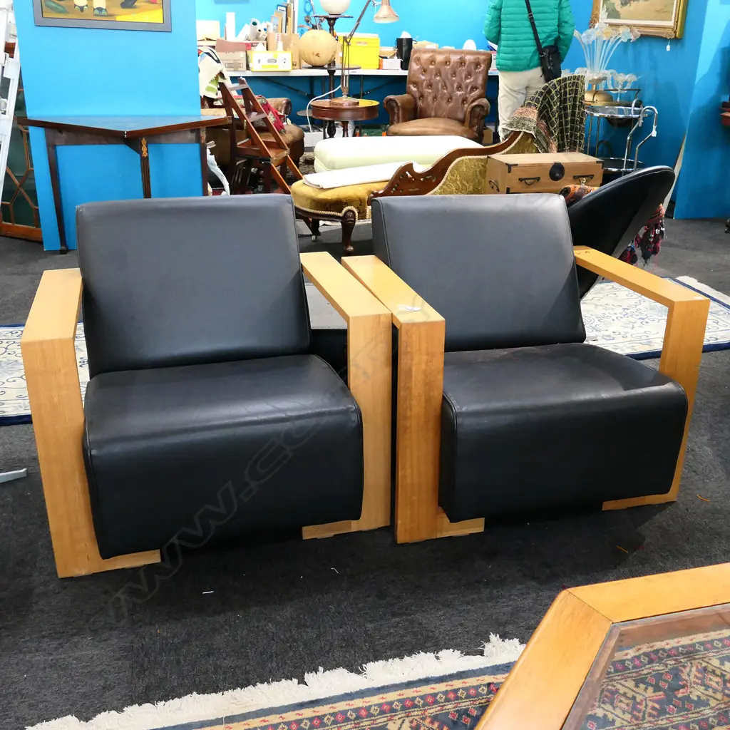 PAIR CONTEMPORY BLACK LEATHER ARM CHAIRS Image 1++