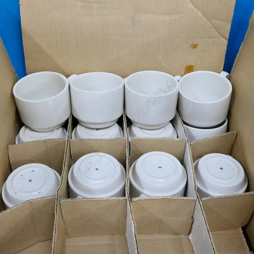 36 CROWN LYNN CUPS  DIA. 80MM H. 65MM Image 1++