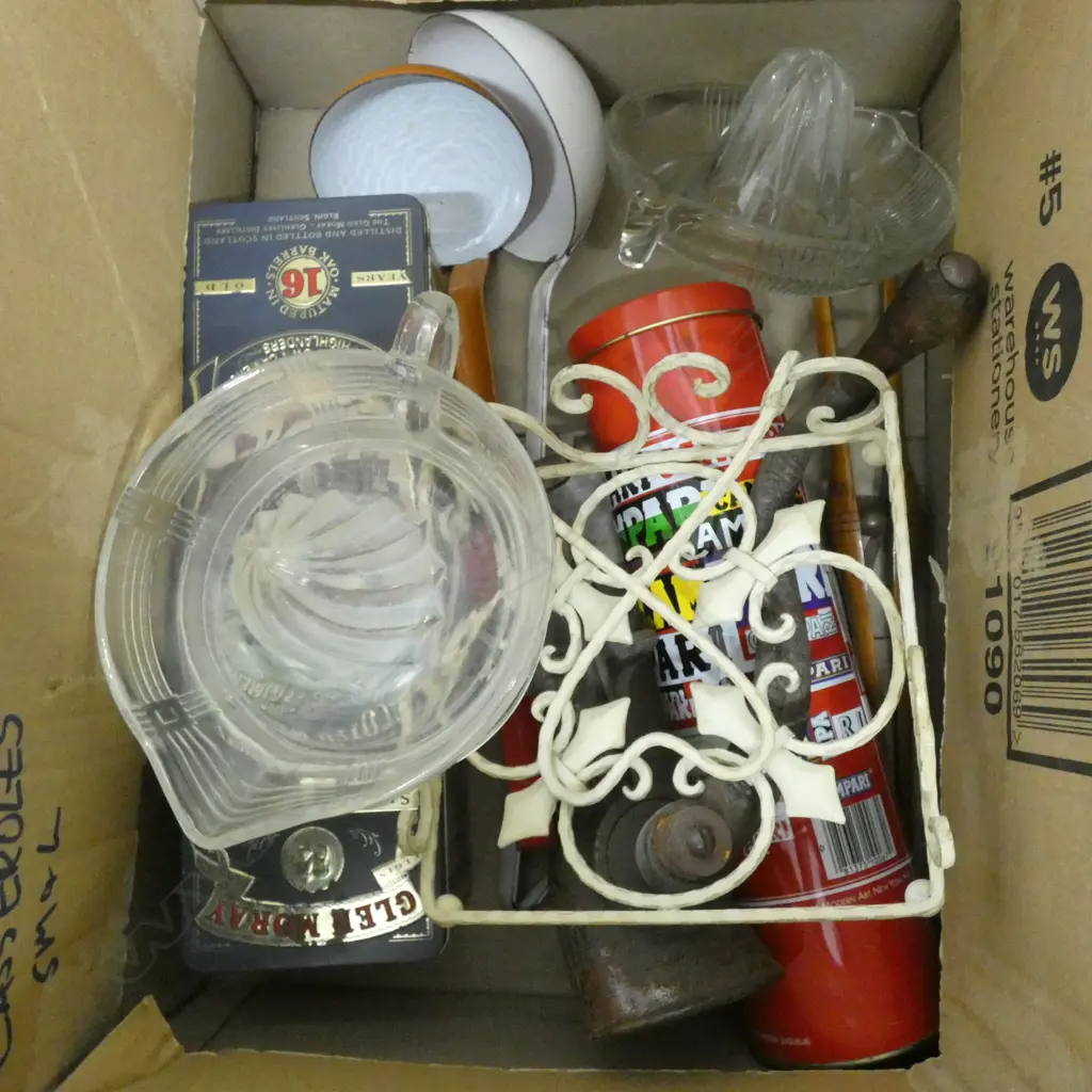LOT TINS/CITRUS JUICERS/MINCER/ENAMEL LADLES/GLOVE STRETCHERS ETC Image 1++