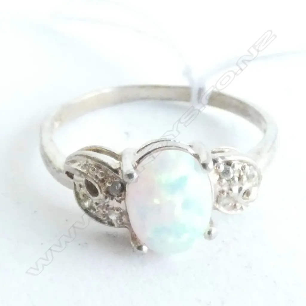 STERLING SILVER RING SET WITH OPAL ?, RED YELLOW, GREEN AND BLUE BASE Image 1++