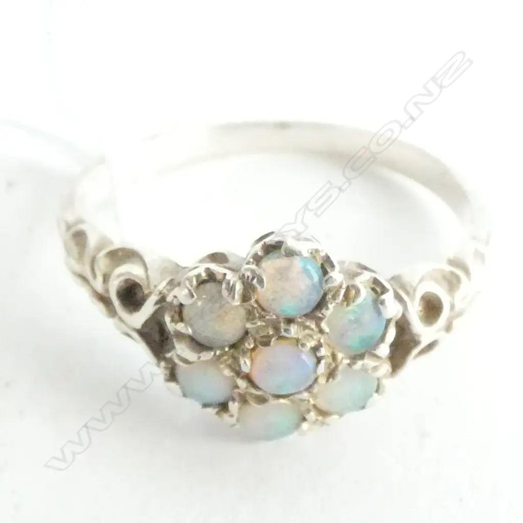 LADIES STG SILVER RING, SEVEN OPALS ?, HALLMARKED LONDON 1967 (?) Image 1++