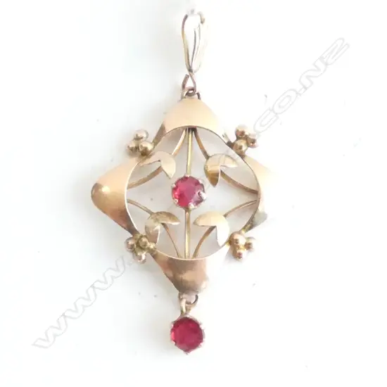 (19256)EDWARDIAN 9CT GOLD & RED STONE PENDANT