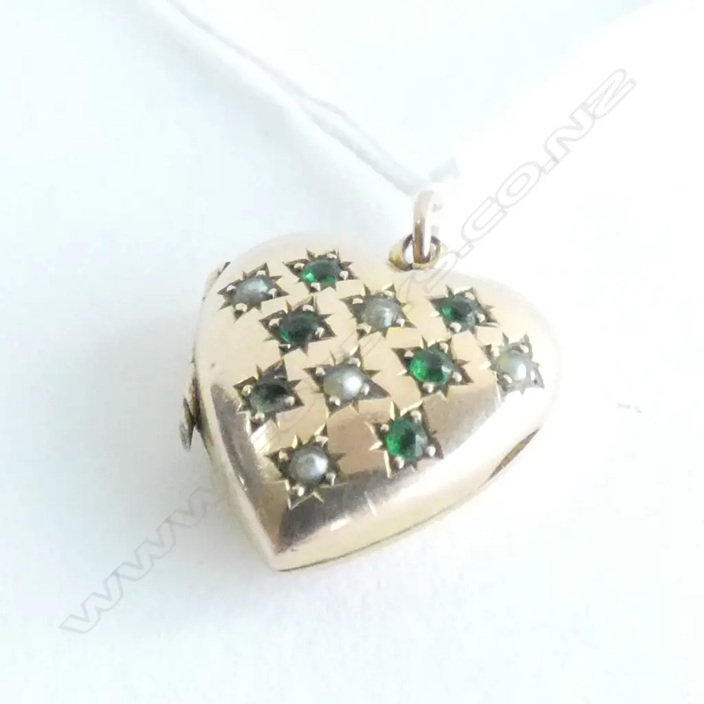 9CT GEM SET HEART LOCKET EMERALD ? & SEED PEARL Image 1++