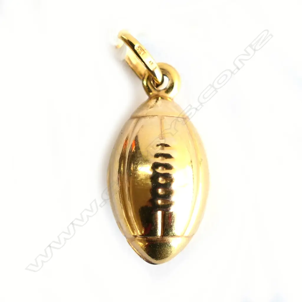 9CT GOLD RUGBY BALL CHARM L. 22MM Image 1++