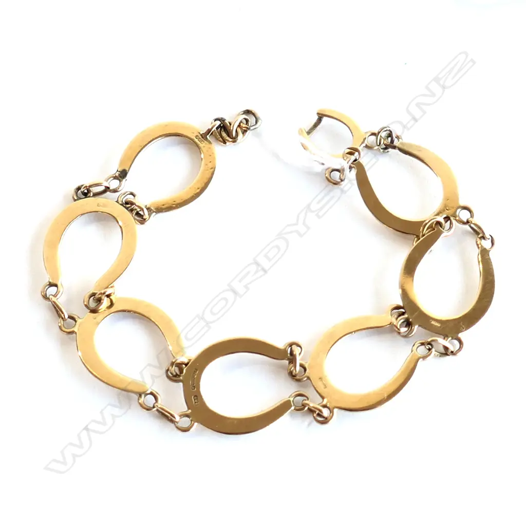 9CT GOLD HORSESHOE LINK BRACELET 13.58gm Image 1++