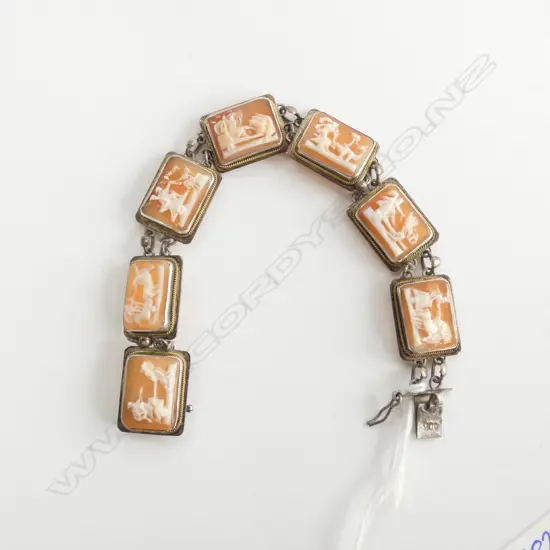 (017) VINTAGE GIOVANNI APA CAMEO & 800 SILVER BRACELET