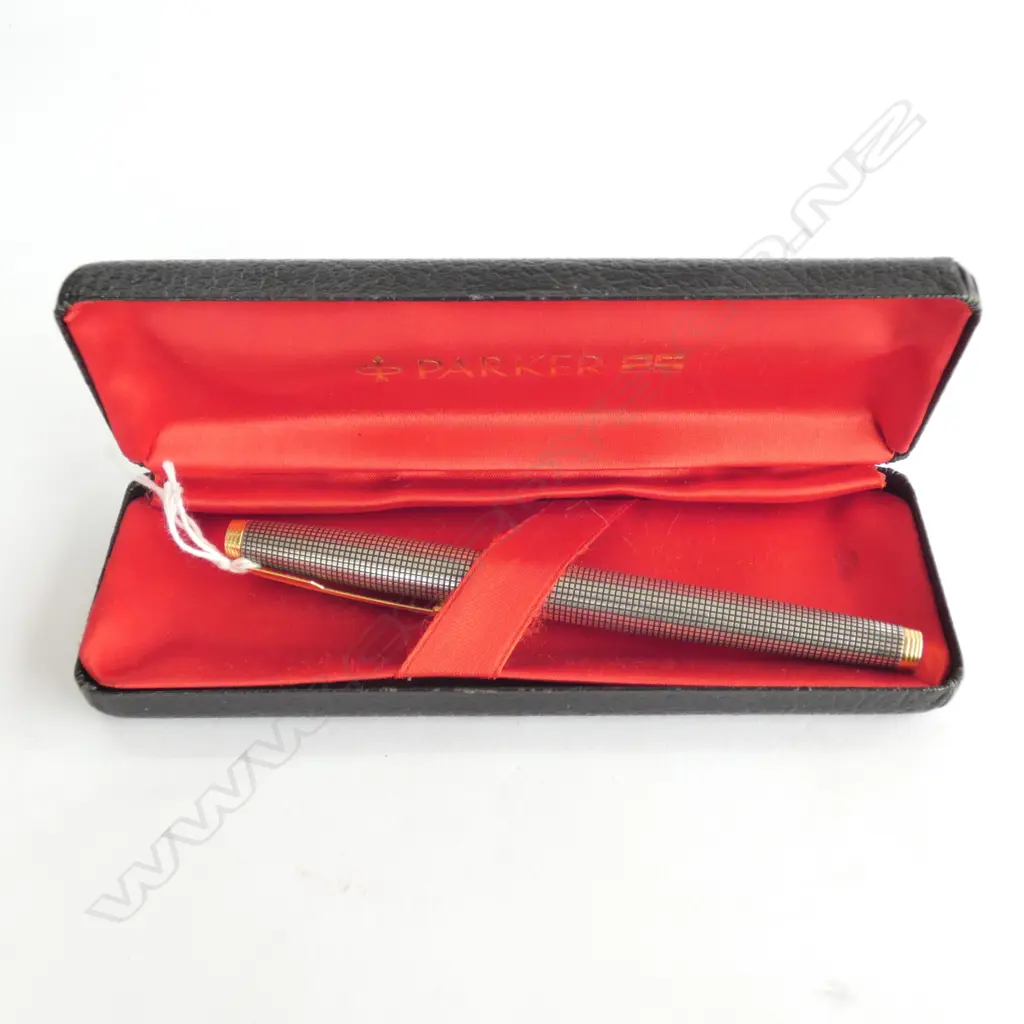 VINTAGE BOXED PARKER PEN 'STERLING CAP & BARREL'  Image 1++
