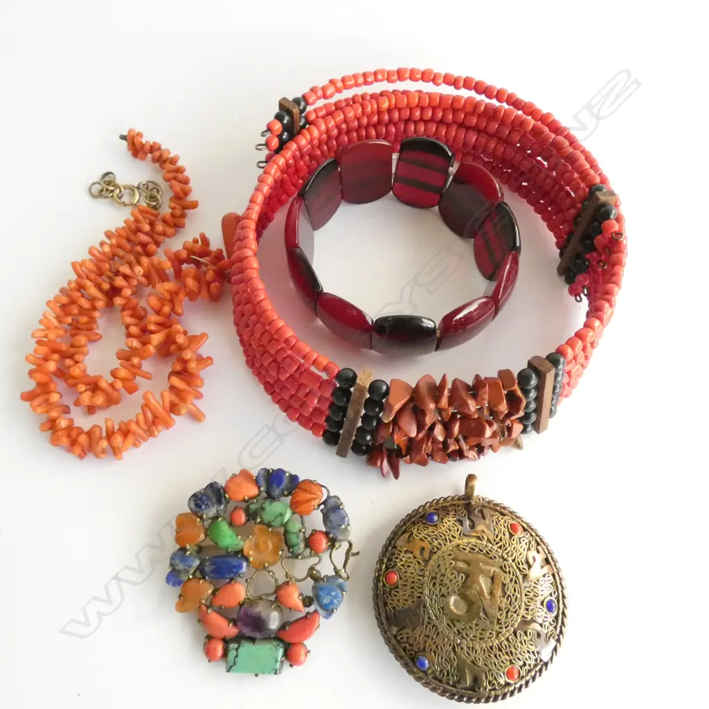 ASST CORAL JEWELLERY (some faulted)                                      Image 1++