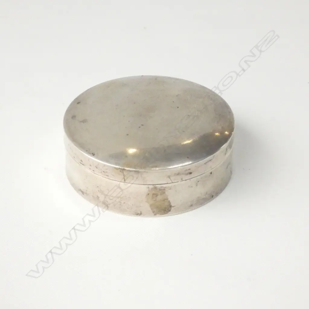 EUROPEAN SILVER VANITY BOX Dia.65mm. 56.9gms. Image 1++