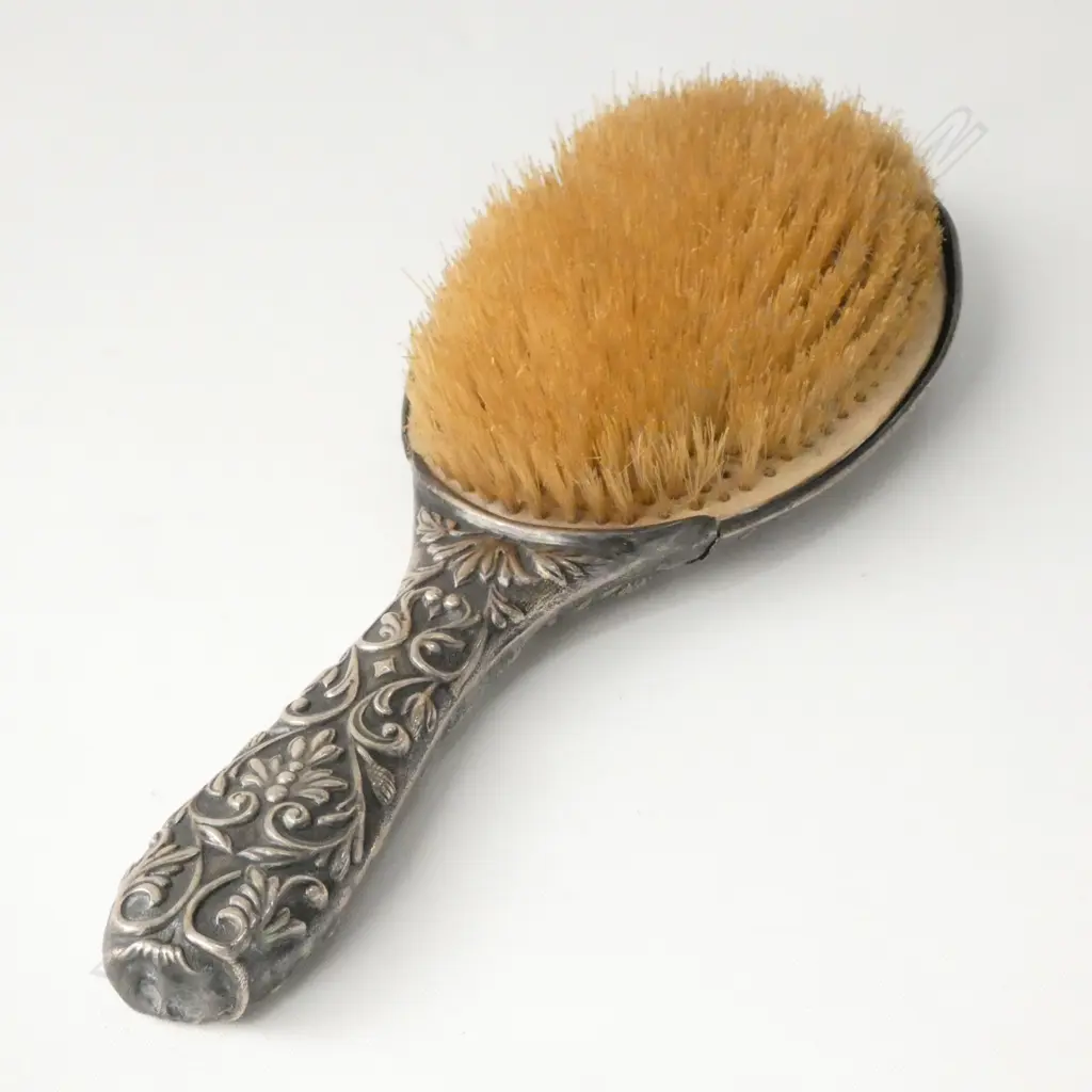 STERLING SILVER CLOTHES BRUSH LONDON 1818 Image 1++