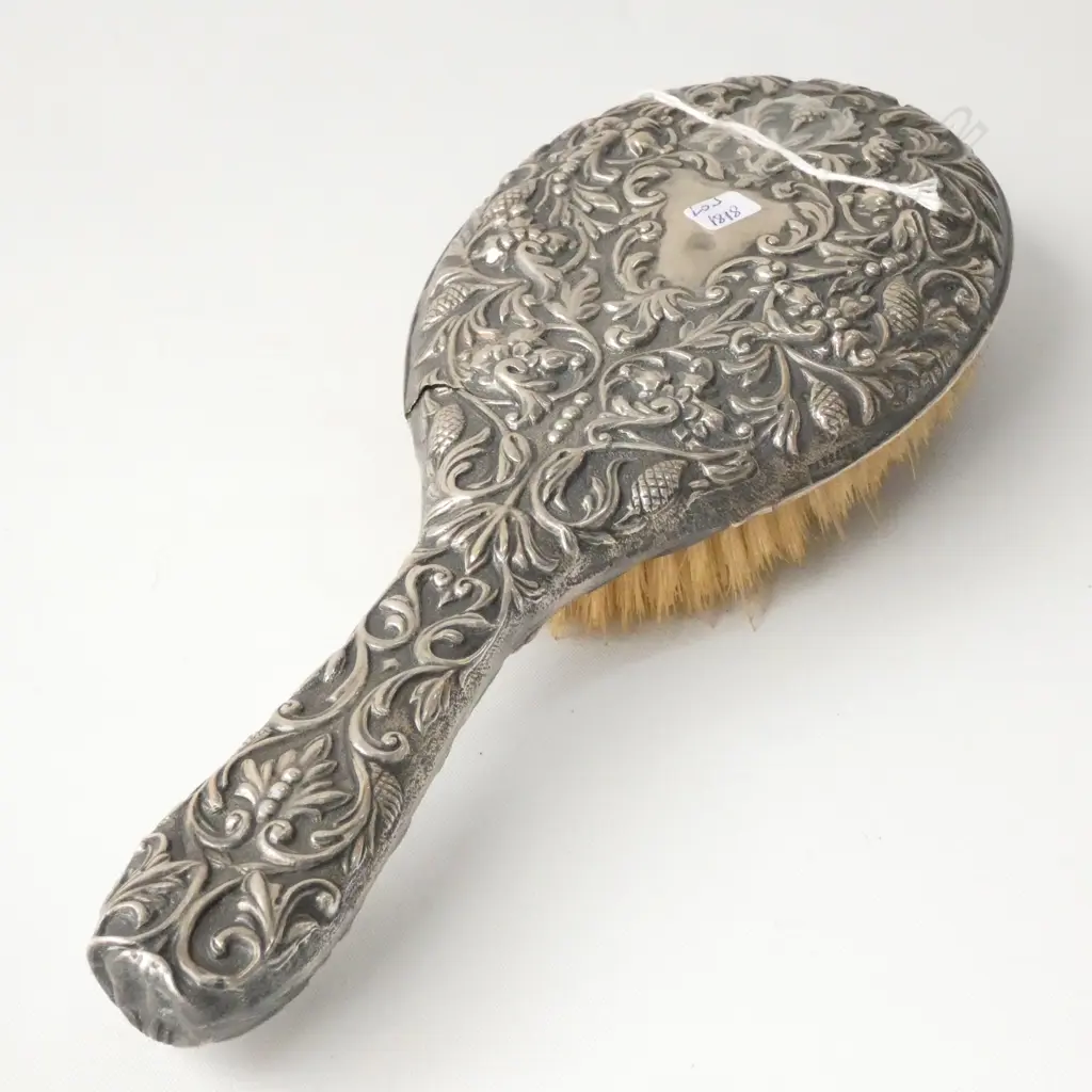 STERLING SILVER CLOTHES BRUSH LONDON 1818 Image 1++